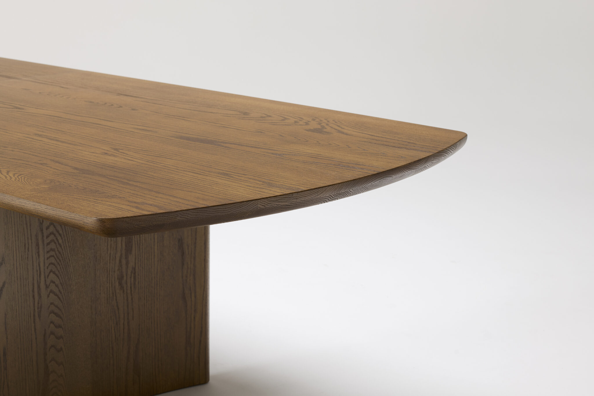 Portland Arc Dining Table | Luxury Designs - Kett Furniture